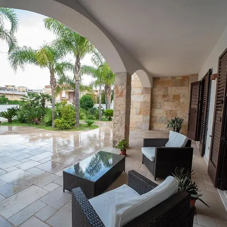 Villa Silvana Lecce Exterior photo